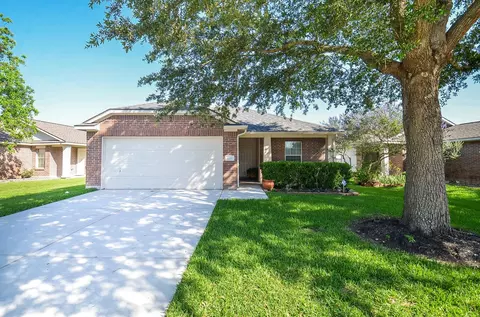 7902 Crescent Village Ln, Richmond, TX 77407