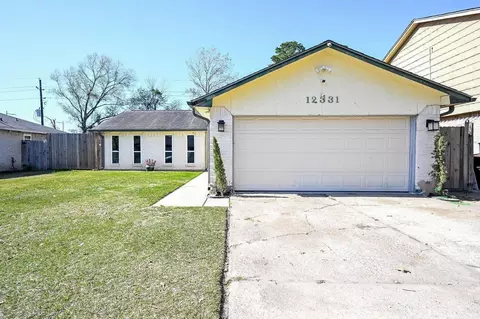 12331 Haroldson Forest Dr, Houston, TX 77044