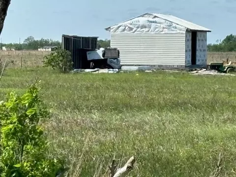 14520 Hughes Rd, Guy, TX 77444 photo 3