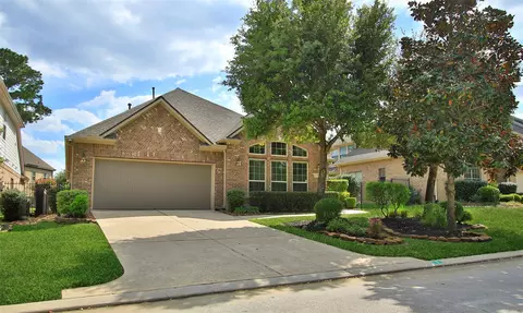 7 Vershire Cir, The Woodlands, TX 77354