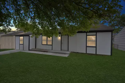 9429 Fairland Dr, Houston, TX 77051