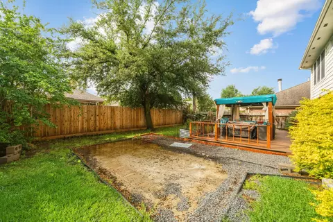 Exterior - 5619 Roserock Ln, Spring, TX 77379 photo 8 of 9