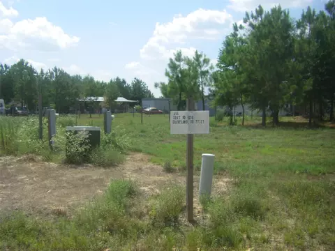 3667 Road 5210, Cleveland, TX 77327