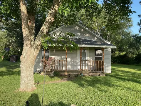 130 Kazmir St, Lolita, TX 77971