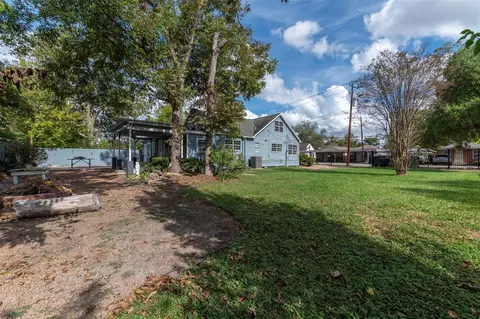 4303 Castor Na St, Houston, TX 77022