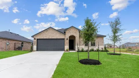 14015 Palmares Dr, Texas City, TX 77568