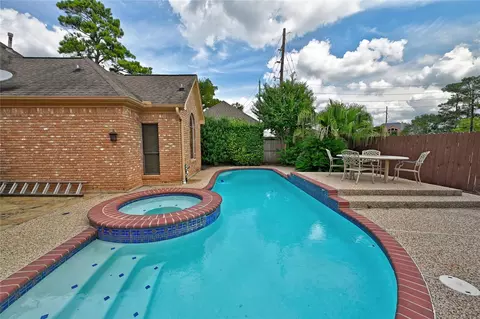 Exterior - 6018 Spring Creek Ln, Spring, TX 77379 photo 4 of 10