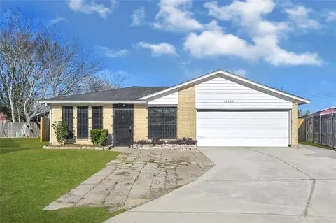 12106 Panay Dr, Houston, TX 77048