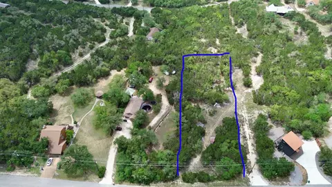 1123 Summit Blf, Canyon Lake, TX 78133