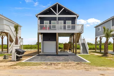 1072 Johnson Rd, Gilchrist, TX 77617