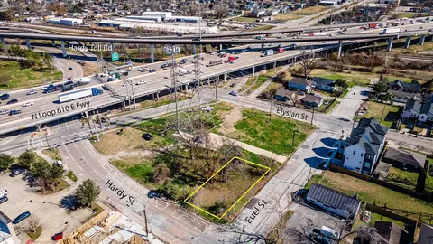 1605 Euel St, Houston, TX 77009