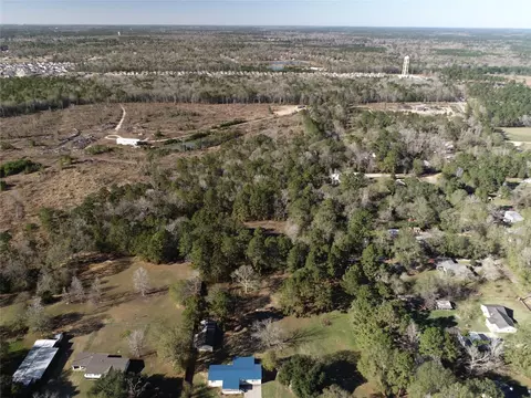 2581 Mann Rd, Conroe, TX 77303