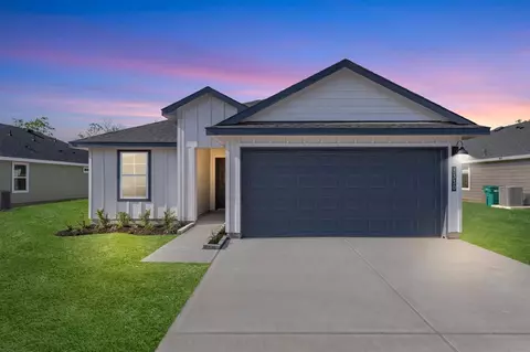 3330 Canvasback Dr, Orange, TX 77632 photo 1
