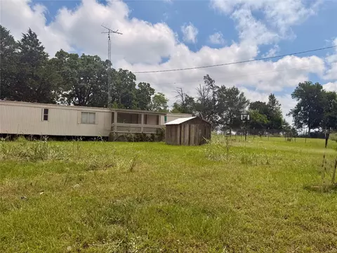 1940 Smoky Rd, Brenham, TX 77833