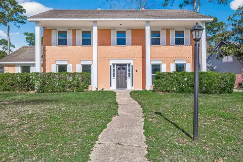 6210 Rippling Hollow Dr, Spring, TX 77379