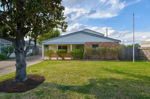 5508 Jessamine St, Houston, TX 77081
