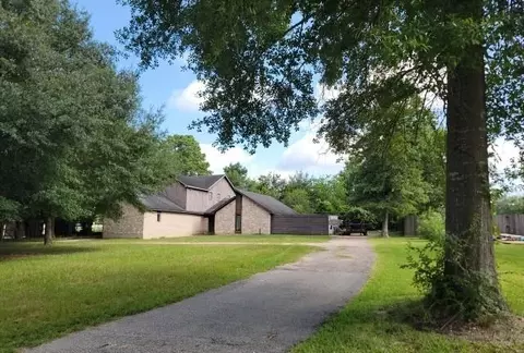 12534 Lazywood St, Pinehurst, TX 77362 photo 2