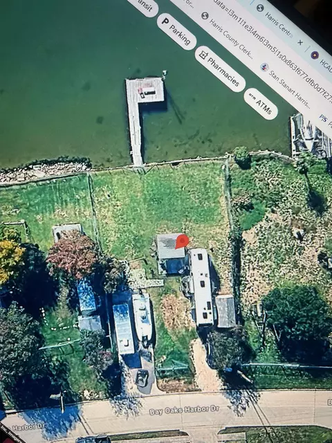 2646 Bay Oaks Harbor Dr, Baytown, TX 77523