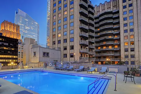 914 Main St #1204, Houston, TX 77002