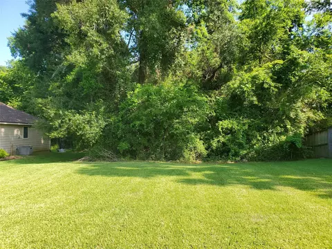 4832 Moonlight Dr, Willis, TX 77318 photo 3