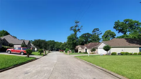 4832 Moonlight Dr, Willis, TX 77318 photo 6