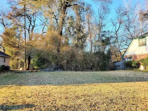 4832 Moonlight Dr, Willis, TX 77318 photo 7