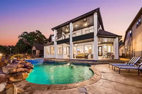 161 Westlake Pt, Montgomery, TX 77356