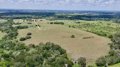 2116 Langdon Rd, Weimar, TX 78962