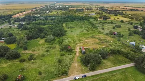 575 N Austin Rd, Eagle Lake, TX 77434
