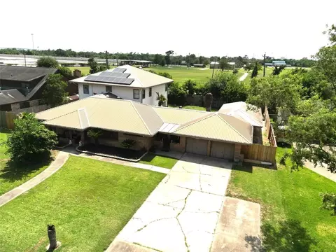 1611 Leggett Dr, Galena Park, TX 77547