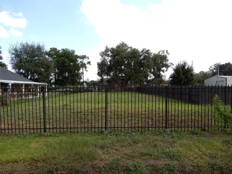 8004 Gulick Ln, Houston, TX 77075