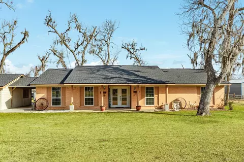 400 Pecan Estates Rd #C616R, Angleton, TX 77515
