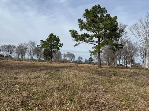 32186 Howell Rd, Waller, TX 77484