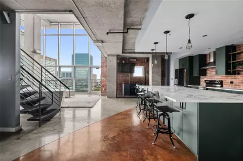 2000 Bagby St #13430, Houston, TX 77002