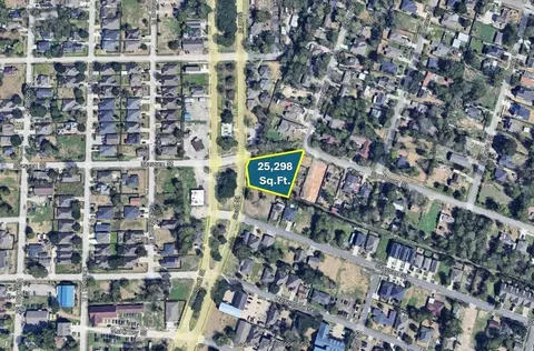 8203 Scott St, Houston, TX 77051