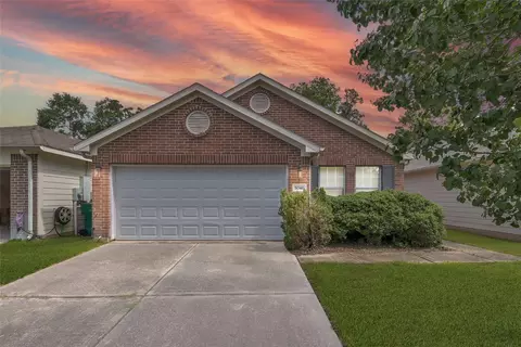5046 Willow Point Dr, Conroe, TX 77303 photo 1