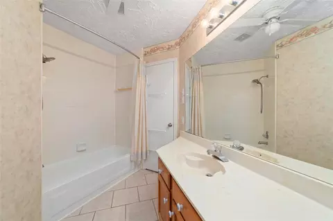 Bath - 3315 Haydee Rd, Spring, TX 77388 photo 4 of 4