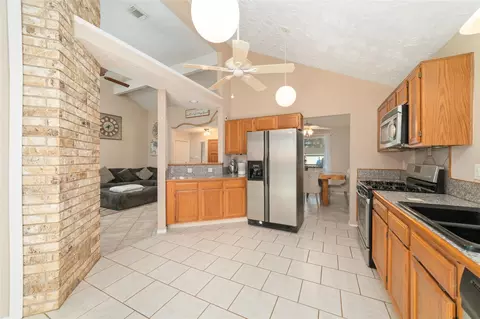 Kitchen - 3315 Haydee Rd, Spring, TX 77388 photo 3 of 3