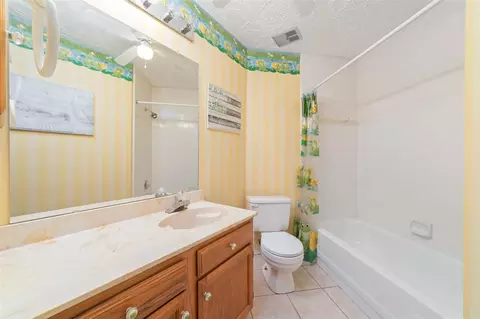 Bath - 3315 Haydee Rd, Spring, TX 77388 photo 3 of 4