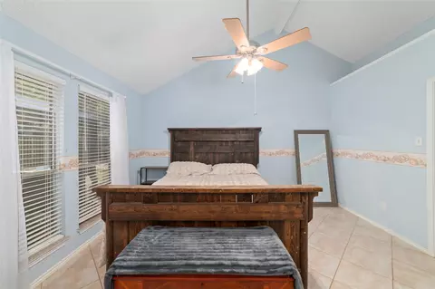 Bedroom - 3315 Haydee Rd, Spring, TX 77388 photo 1 of 4