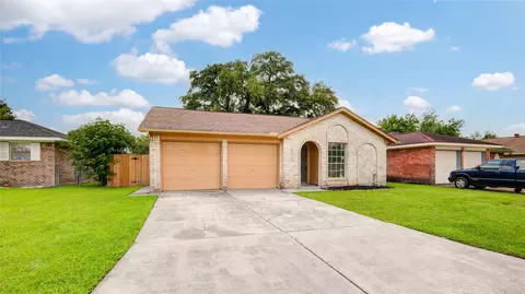 1230 Epsilon St, Pasadena, TX 77504