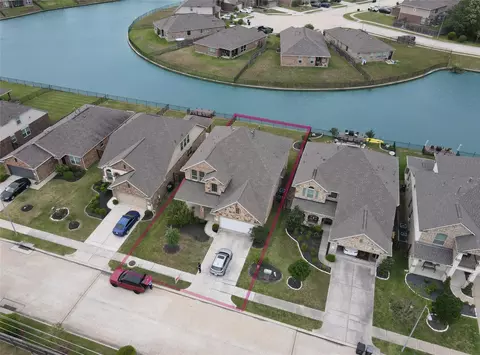 3795 Lake Bend Shore Dr, Spring, TX 77386