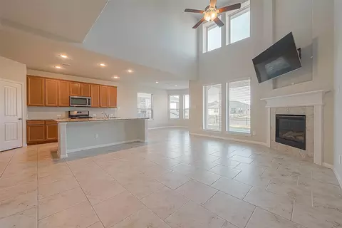 Living - 3795 Lake Bend Shore Dr, Spring, TX 77386 photo 4 of 4