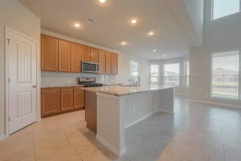Kitchen - 3795 Lake Bend Shore Dr, Spring, TX 77386 photo 1 of 2