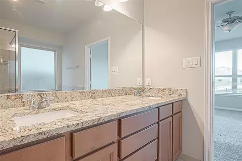 Bath - 3795 Lake Bend Shore Dr, Spring, TX 77386 photo 7 of 7