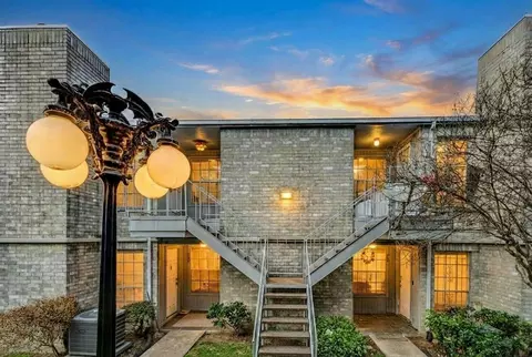 7400 Bellerive Dr #502, Houston, TX 77036