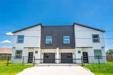 6186 Eastland St #A-B, Houston, TX 77028