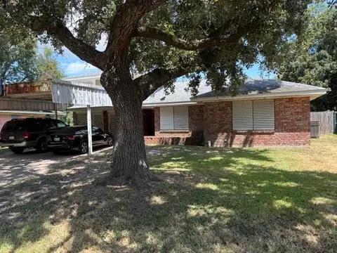 1909 11th Ave, La Marque, TX 77568