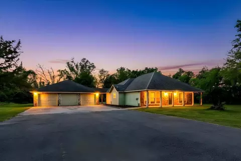 4132 Avenue Q 12, Santa Fe, TX 77510