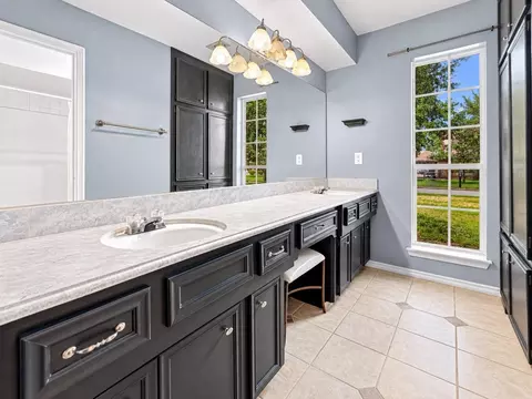 Bath - 17607 Cassina Dr, Spring, TX 77388 photo 1 of 3